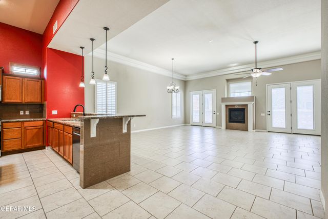 5724 Valley Maple Drive, El Paso, TX 79932