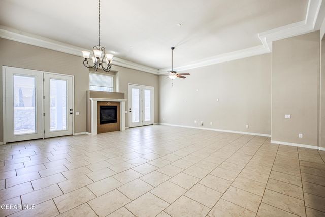 5724 Valley Maple Drive, El Paso, TX 79932