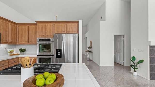 1783 Medinah, San Marcos, CA 92069
