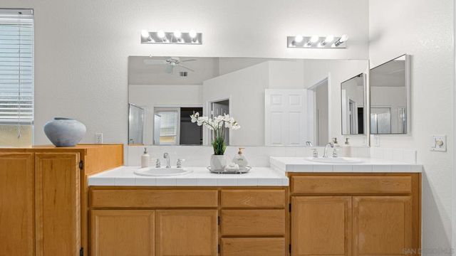 1783 Medinah, San Marcos, CA 92069
