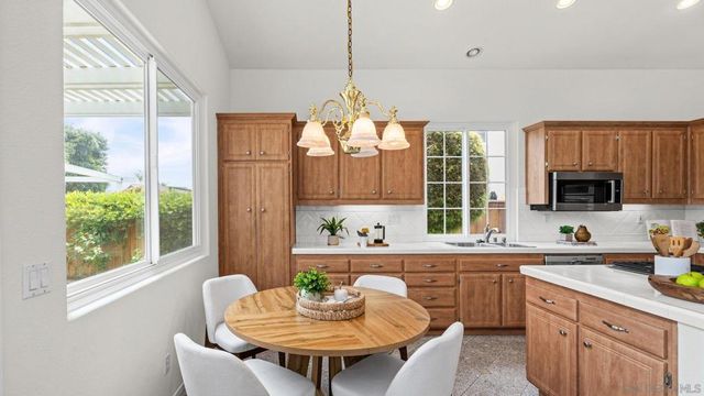 1783 Medinah, San Marcos, CA 92069