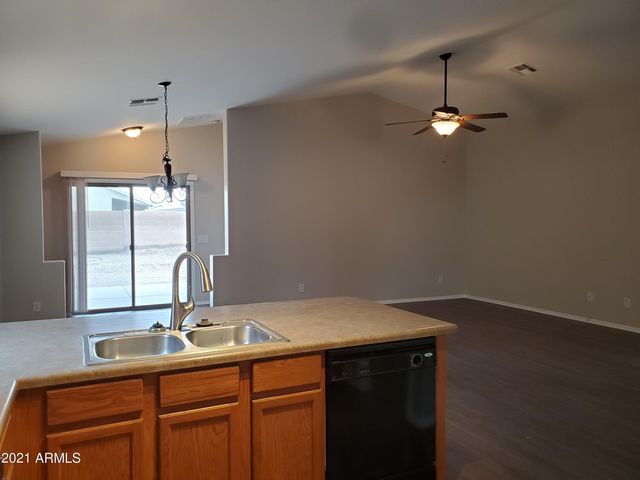 1745 E MELANIE Street, San Tan Valley, AZ 85140