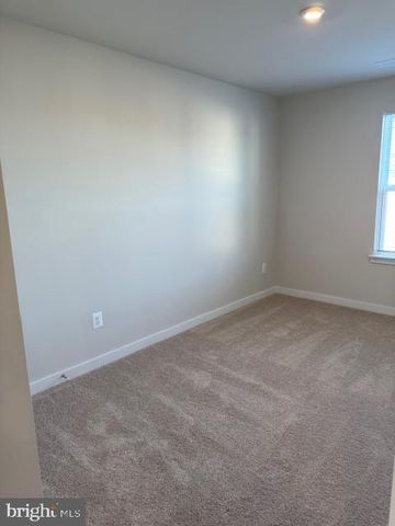 85 TUMBLEHOME RD, Inwood, WV 25428