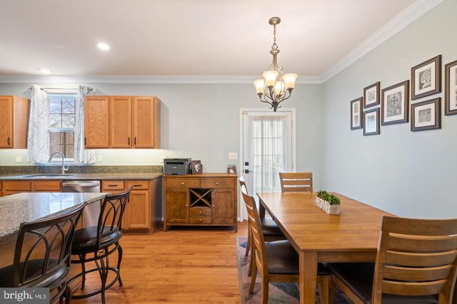 26147 LANDS END DR, Chantilly, VA 20152