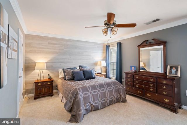 26147 LANDS END DR, Chantilly, VA 20152