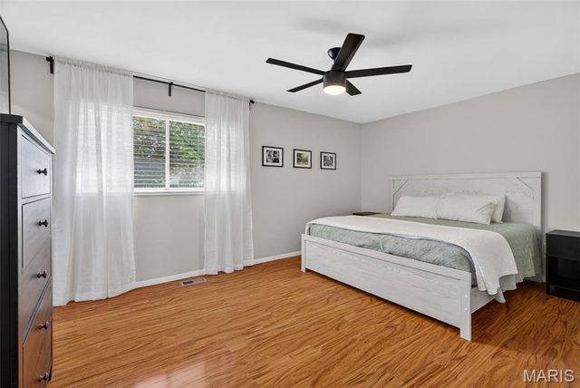 12538 Parkway Acres Court, Maryland Heights, MO 63043