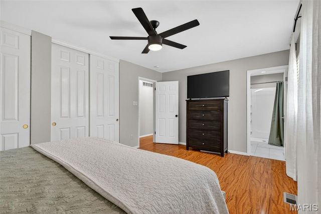 12538 Parkway Acres Court, Maryland Heights, MO 63043