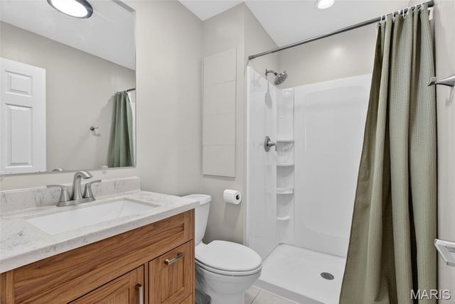 12538 Parkway Acres Court, Maryland Heights, MO 63043