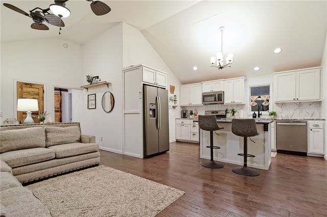206 W Parks Street, Prairie Grove, AR 72753