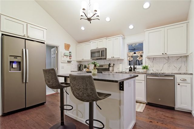 206 W Parks Street, Prairie Grove, AR 72753