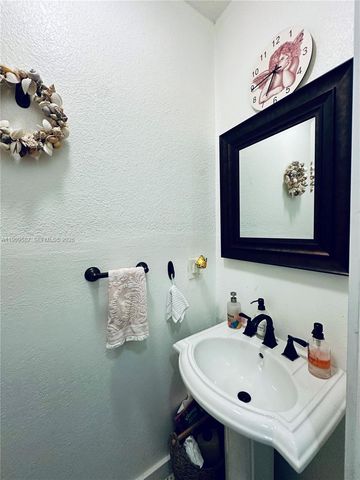 14531 SW 160th Ct, Miami, FL 33196