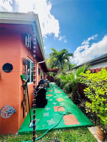 14531 SW 160th Ct, Miami, FL 33196