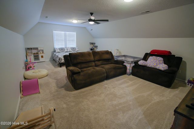 218 English Walnut Drive, Richlands, NC 28574