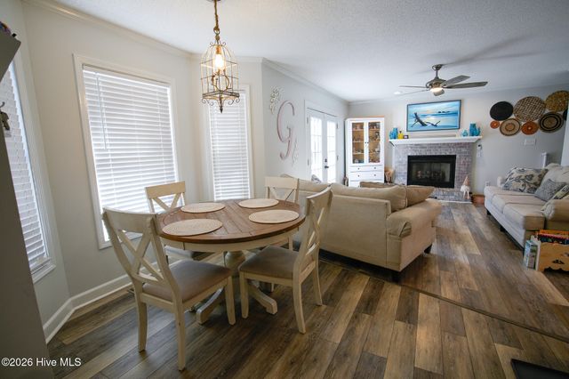 218 English Walnut Drive, Richlands, NC 28574