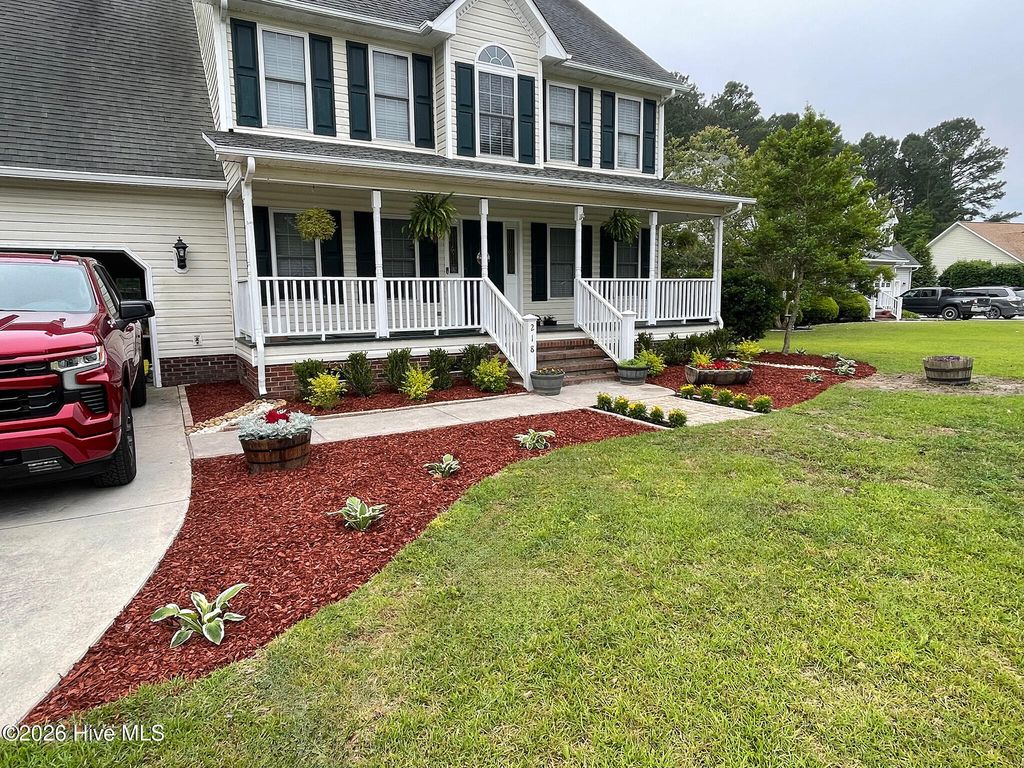 218 English Walnut Drive, Richlands, NC 28574