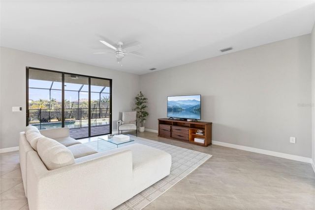 15627 WHITE LINEN DRIVE, Bradenton, FL 34211