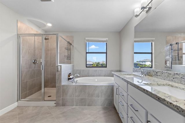 15627 WHITE LINEN DRIVE, Bradenton, FL 34211