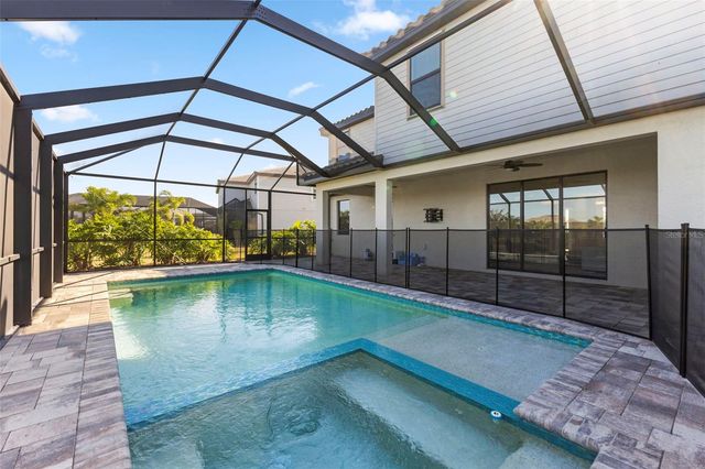 15627 WHITE LINEN DRIVE, Bradenton, FL 34211