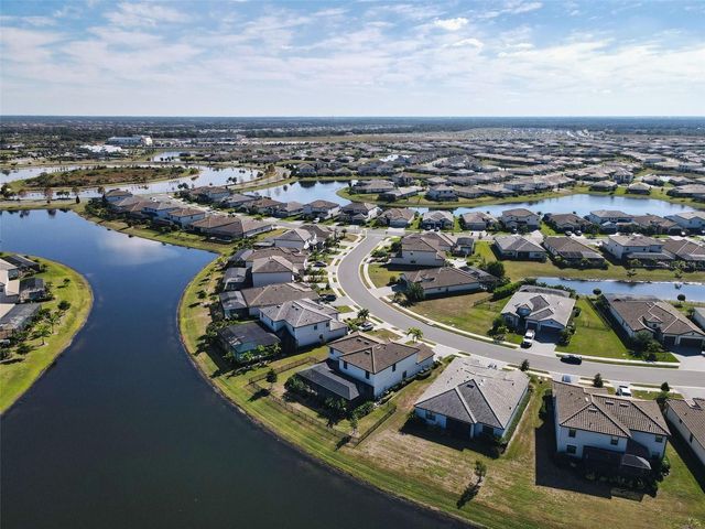 15627 WHITE LINEN DRIVE, Bradenton, FL 34211