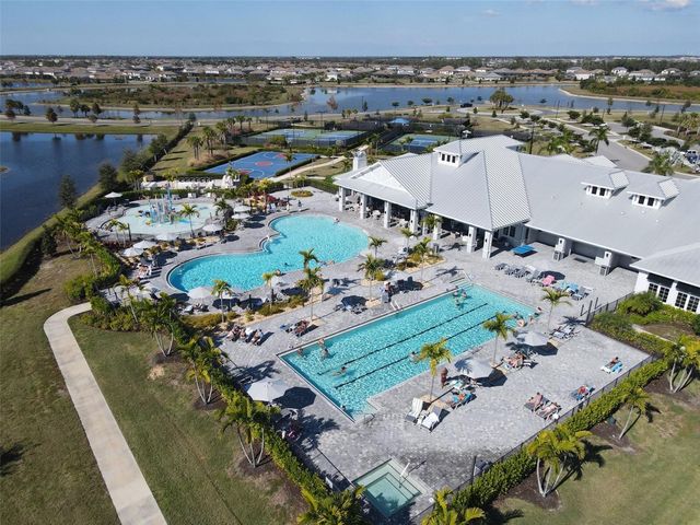 15627 WHITE LINEN DRIVE, Bradenton, FL 34211