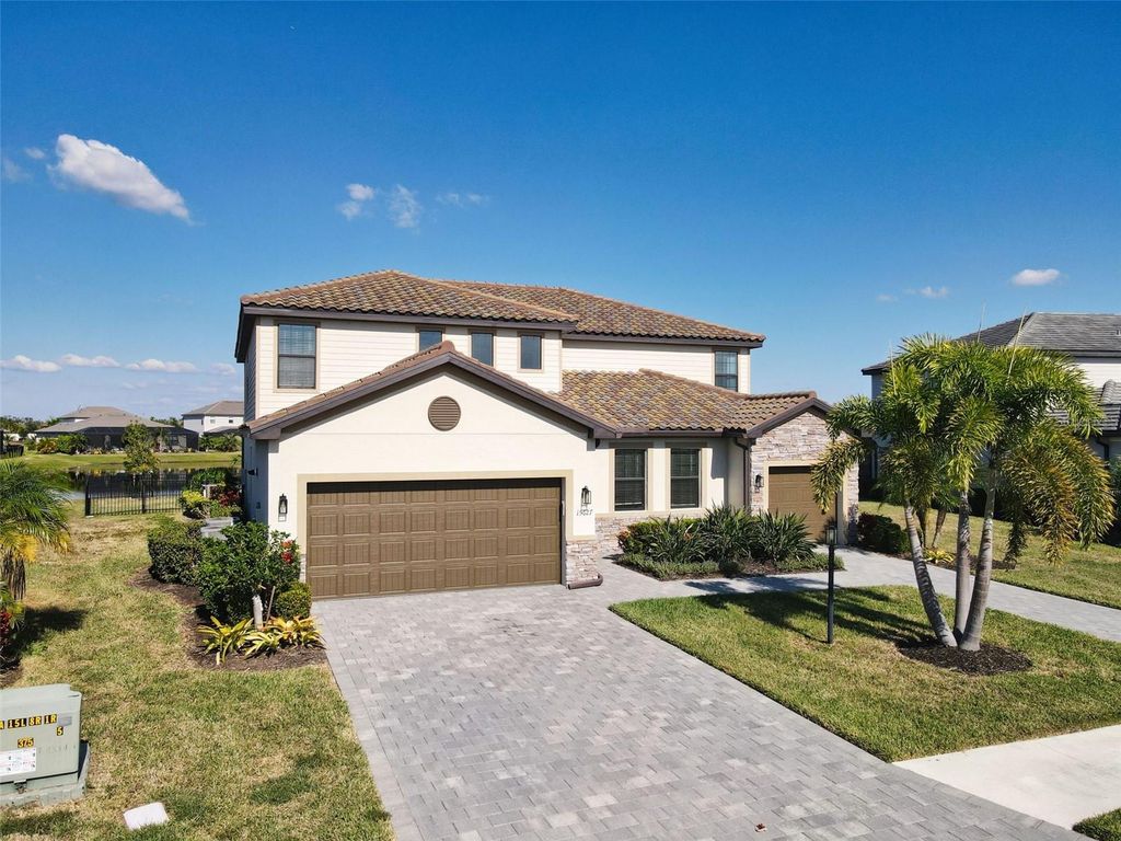 15627 WHITE LINEN DRIVE, Bradenton, FL 34211