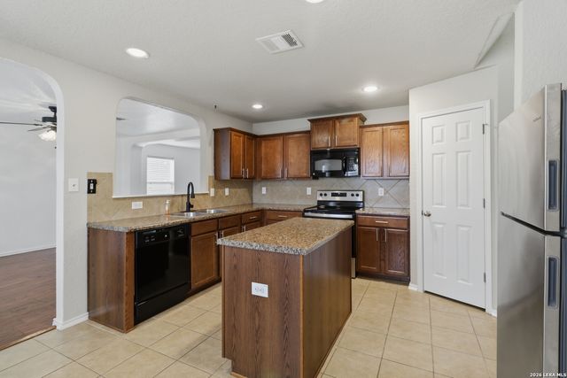 714 Sanderling, San Antonio, TX 78245