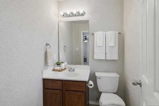 714 Sanderling, San Antonio, TX 78245