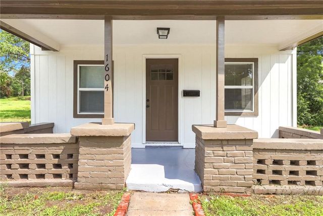 1604 N 9th Street, Kansas City, KS 66101
