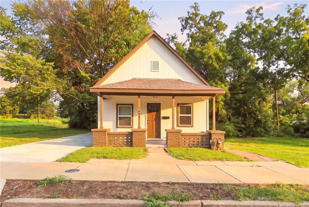 1604 N 9th Street, Kansas City, KS 66101