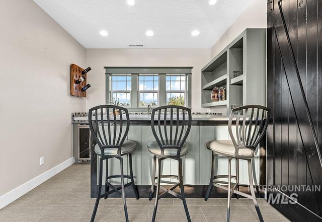 2031 W Island Green Ct, Meridian, ID 83646
