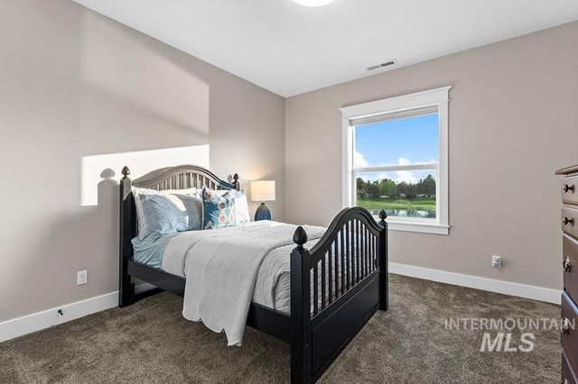 2031 W Island Green Ct, Meridian, ID 83646