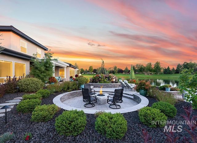 2031 W Island Green Ct, Meridian, ID 83646