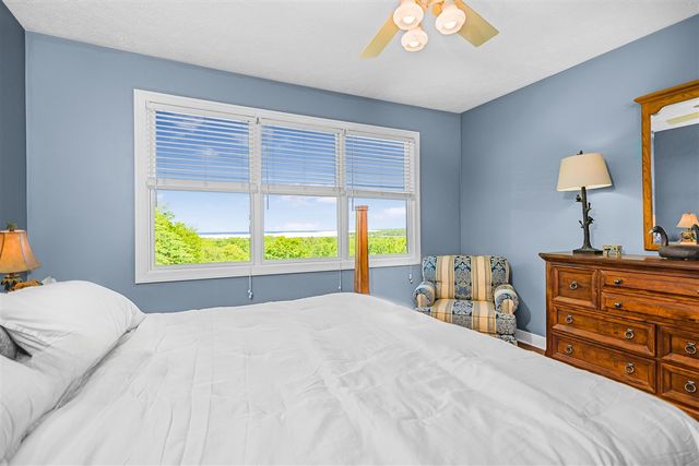 8562 W Woodridge Drive, Mears, MI 49436