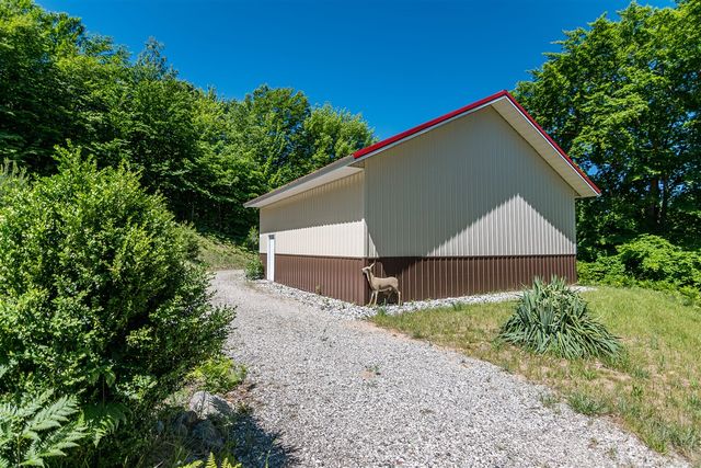 8562 W Woodridge Drive, Mears, MI 49436