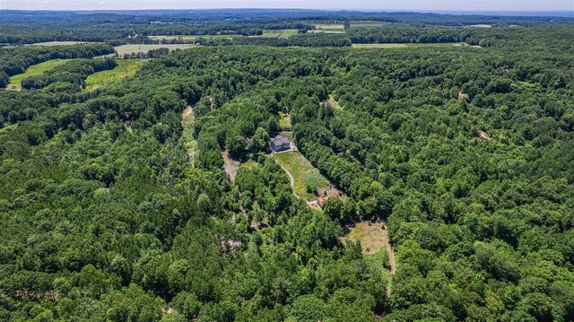 8562 W Woodridge Drive, Mears, MI 49436