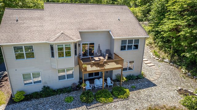 8562 W Woodridge Drive, Mears, MI 49436