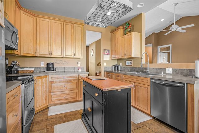 8562 W Woodridge Drive, Mears, MI 49436