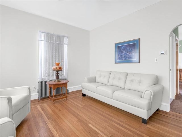 33 Governor Street, Cranston, RI 02920