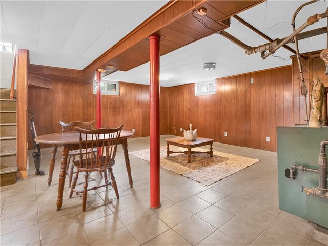 33 Governor Street, Cranston, RI 02920