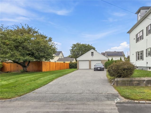 33 Governor Street, Cranston, RI 02920