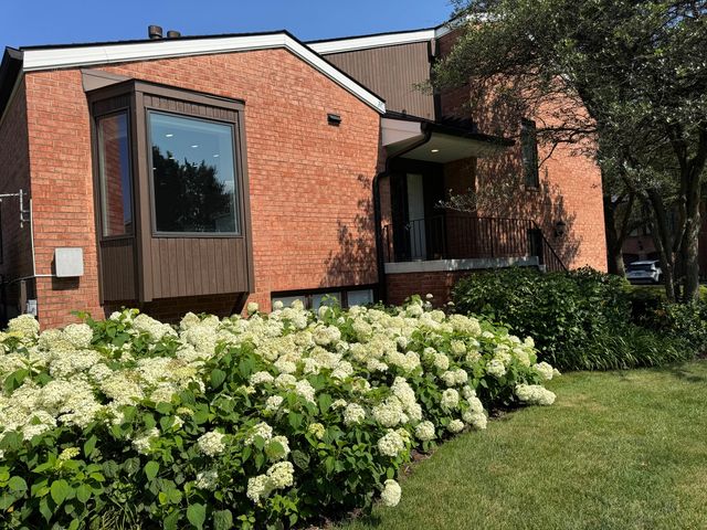 19W286 Governors Trail 0, Oak Brook, IL 60523