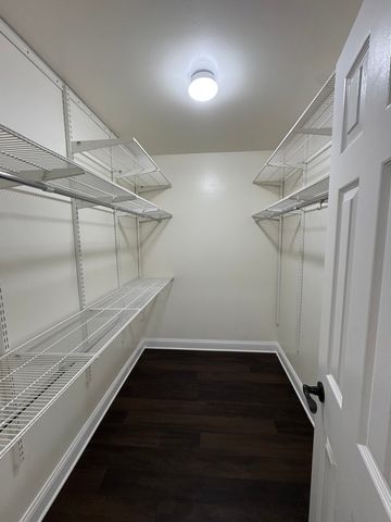 19W286 Governors Trail 0, Oak Brook, IL 60523