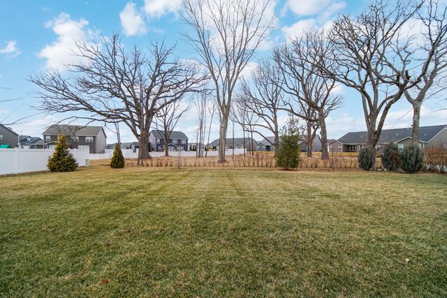 11078 Madigan Avenue, Cedar Lake, IN 46303