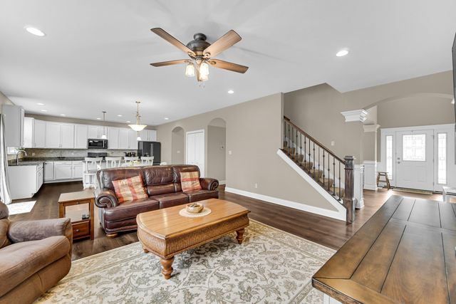 11078 Madigan Avenue, Cedar Lake, IN 46303