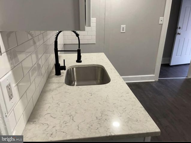 14 E 2ND ST, Pottstown, PA 19464