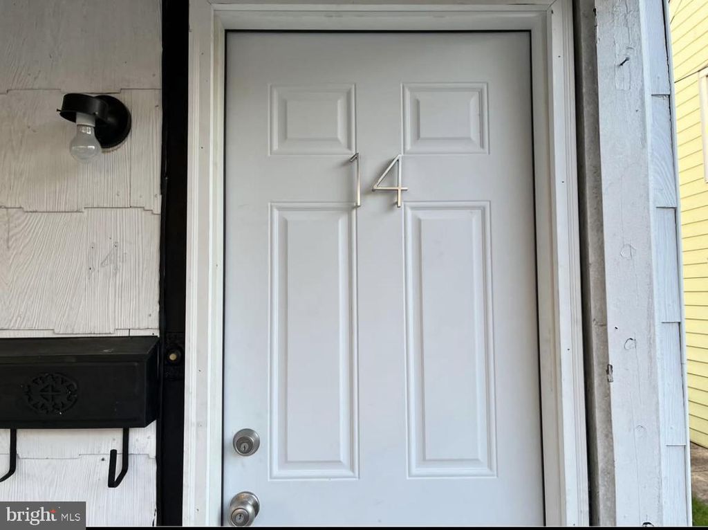 14 E 2ND ST, Pottstown, PA 19464