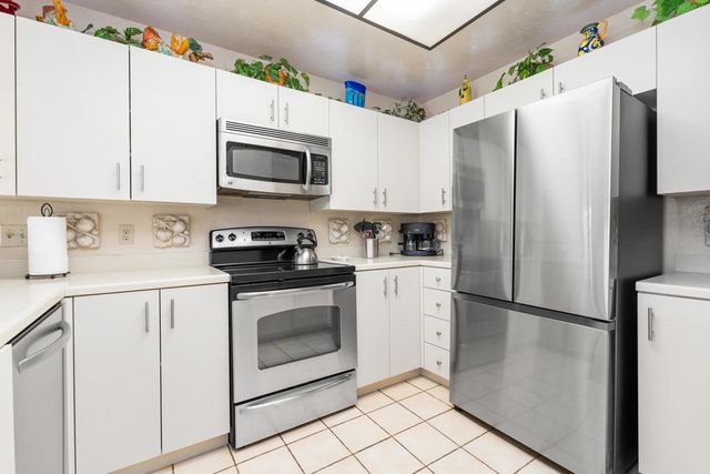 41396 Woodhaven Drive E, Palm Desert, CA 92211