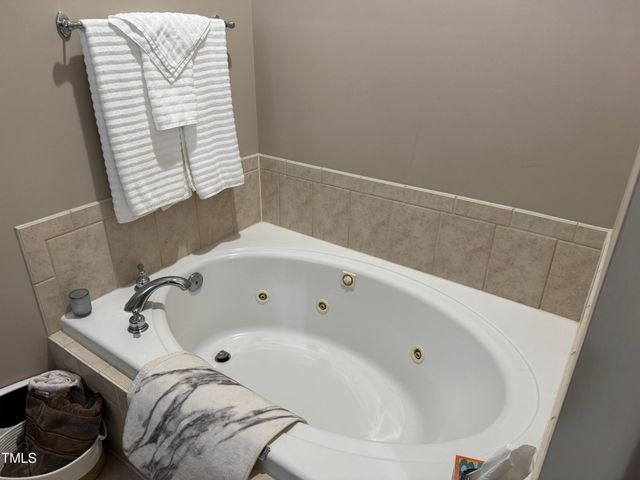 105 Perry Lane, Zebulon, NC 27597