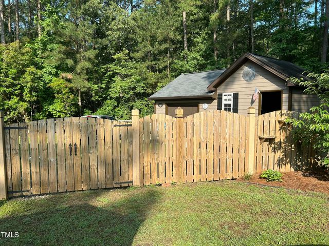 105 Perry Lane, Zebulon, NC 27597