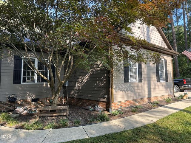 105 Perry Lane, Zebulon, NC 27597